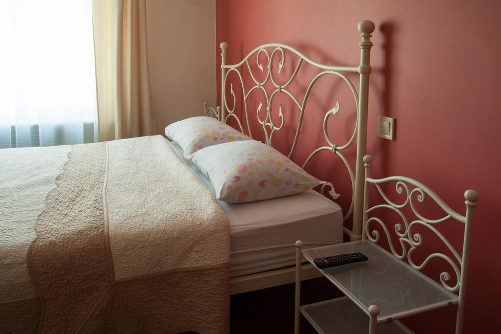 Apartment Roksolana 2 Lviv Buitenkant foto