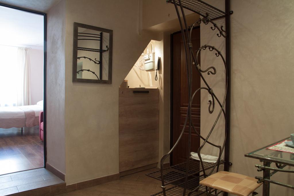 Apartment Roksolana 2 Lviv Buitenkant foto